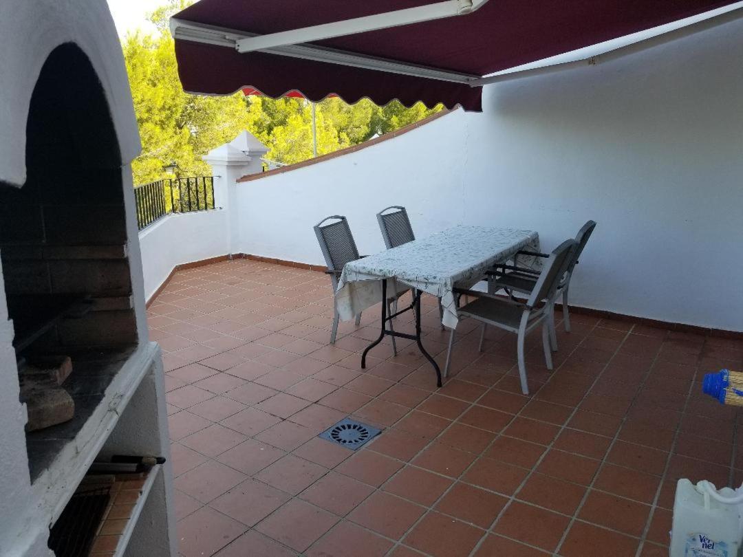Spacious Family Villa Aljamar 8A نيرخا المظهر الخارجي الصورة