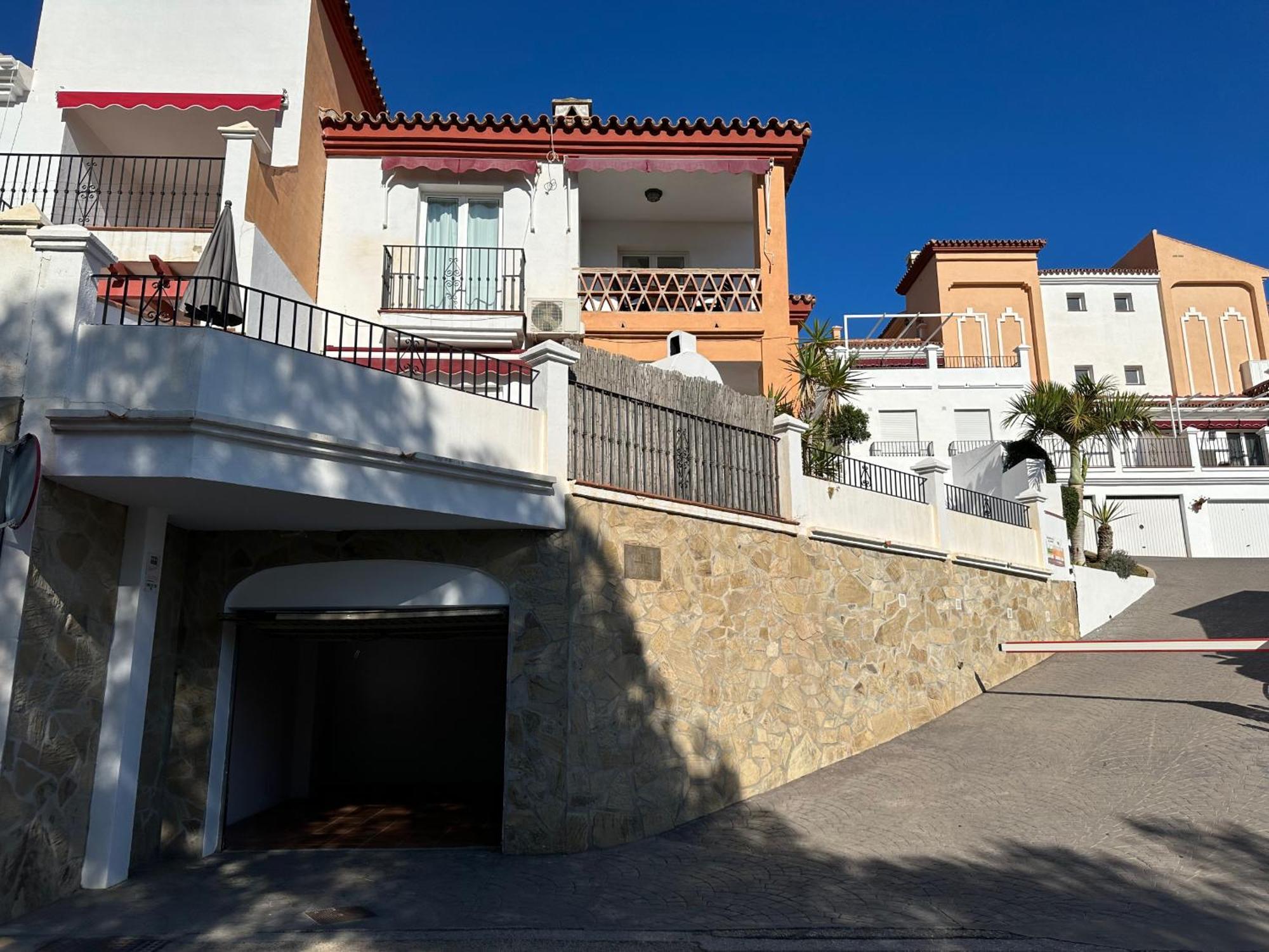 Spacious Family Villa Aljamar 8A نيرخا المظهر الخارجي الصورة