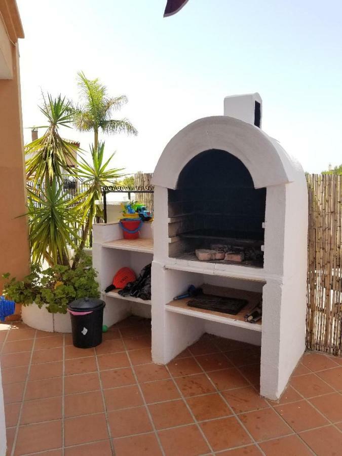 Spacious Family Villa Aljamar 8A نيرخا المظهر الخارجي الصورة